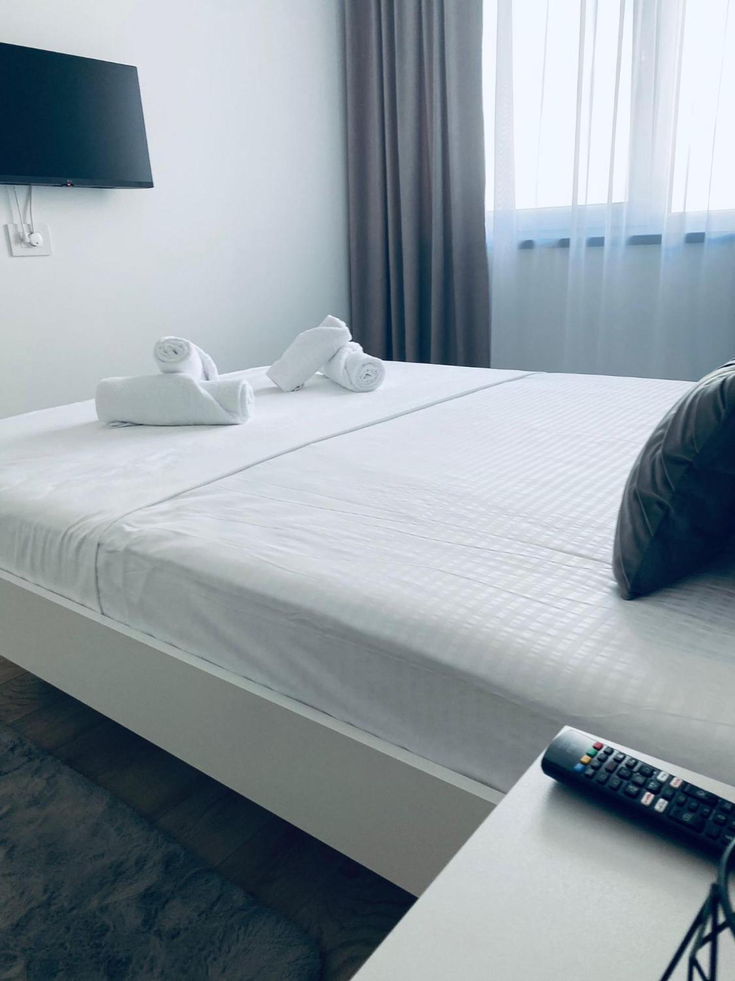 Bella Residence Oradea Buitenkant foto